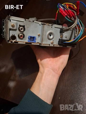 Радио касетофон Pioneer KEH-P6600R и СД чейнджър CDX-P670, снимка 6 - Радиокасетофони, транзистори - 54663187
