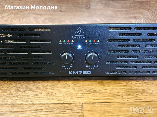 Професионално крайно стъпало Behringer KM750 – Две по 400 вата. 750 W в мостов режим Bridge Mode, снимка 6 - Ресийвъри, усилватели, смесителни пултове - 55351450