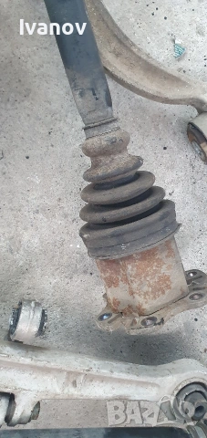 Лява дясна полуоска с карета audi a4 b6 8e0407271 8e0407272 ляв десен шенкел лагер главина носач , снимка 4 - Части - 54504252