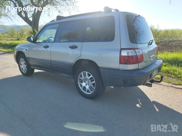 Субару Форестър , снимка 2 - Автомобили и джипове - 54440793