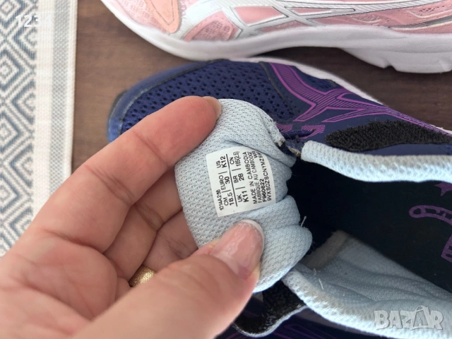 Детски оригинални маратонки Asics, снимка 4 - Детски маратонки - 54495908