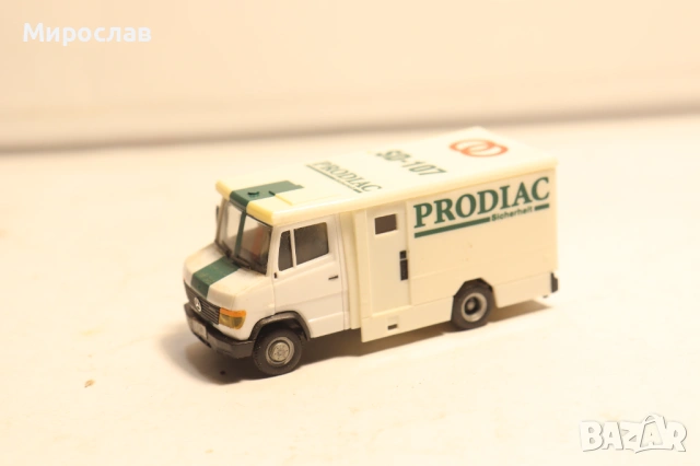 HERPA 1/87 H0 MERCEDES VARIO ИНКАСО БРОНИРАН КОЛИЧКА МОДЕЛ, снимка 7 - Колекции - 54316781