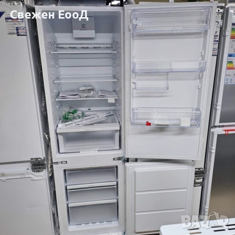 хладилник с фризер за вграждане ELECTROLUX - No frost, снимка 3 - Хладилници - 54466927