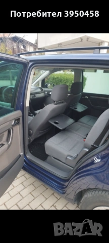 VW Touran 7 местен 6 степенна 2.0TDI 2006г обслужен перфектен мотор и ходова част , снимка 10 - Автомобили и джипове - 54277451