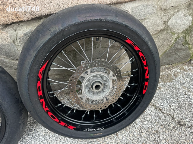 Супермото капли Honda CRF с преден апарат Brembo M50 и помпа 16x18 , снимка 3 - Части - 54743640