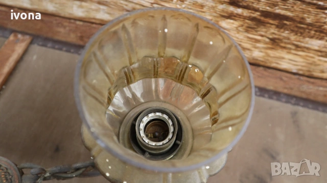 Стар полилей от мед и бронз. Три лампи с фасунга E27., снимка 6 - Полилеи - 54343844