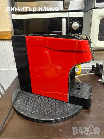 Италианска кафемашина за капсули лаваца блу Lavazza blue, снимка 4 - Кафемашини - 54287806