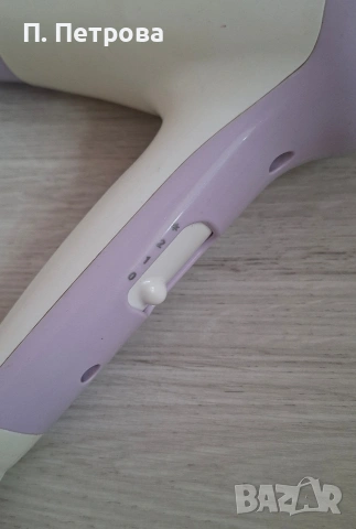 бяло-лилав сешоар Rowenta 1600 W, снимка 2 - Сешоари - 48973052