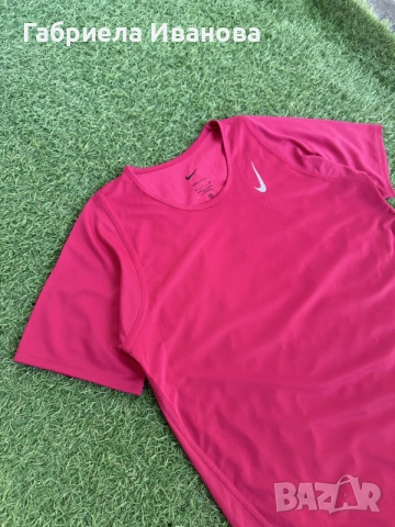 Дамска спортна тениска Nike Dri - FIT, снимка 2 - Тениски - 55479957