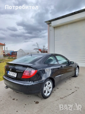 Mercedes-Benz C180 Kompresor, снимка 8 - Автомобили и джипове - 54007041