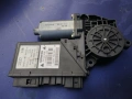 AUDI A4 B6/8E (2000-2005) Моторче за регулиране на прозореца на предната лява врата 8E1 959 801В, снимка 1