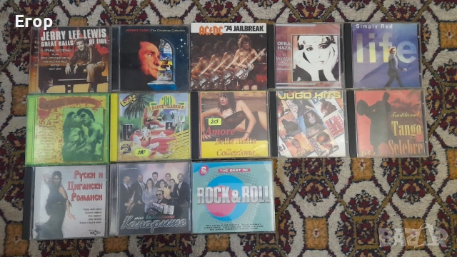 Компакт дискове (AC/DC, Ofra Haza, Johnny Cash, Jerry Lee Lewis, Simply Red, Канарите...)
