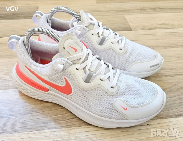 Дамски маратонки Nike React Miler - 40 , снимка 2 - Маратонки - 55014290