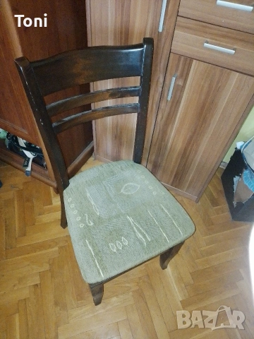 два стола от масивно дърво кухненски стол два броя кухненски столове 