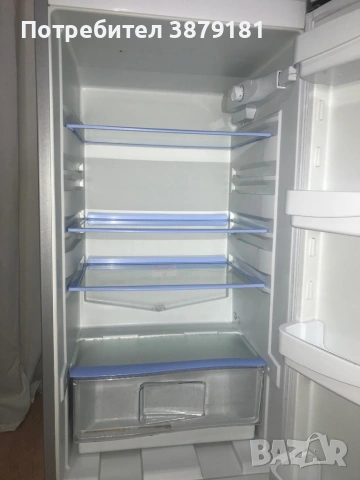 Хладилник Indesit, снимка 4 - Хладилници - 54944015