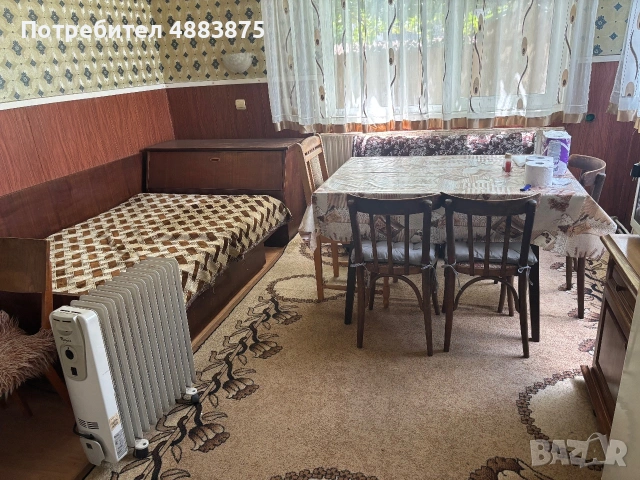 Просторна обзаведена къща с двор и отлична локация в село Петърч, снимка 18 - Къщи - 55253794