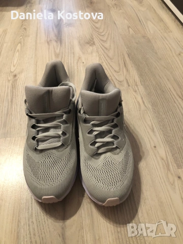 Чисто нови маратонки  Nike Nr 37,5, снимка 3 - Маратонки - 54207671