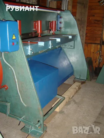 Ел.механична ГИЛОТИНА -1100 х 2.5мм
