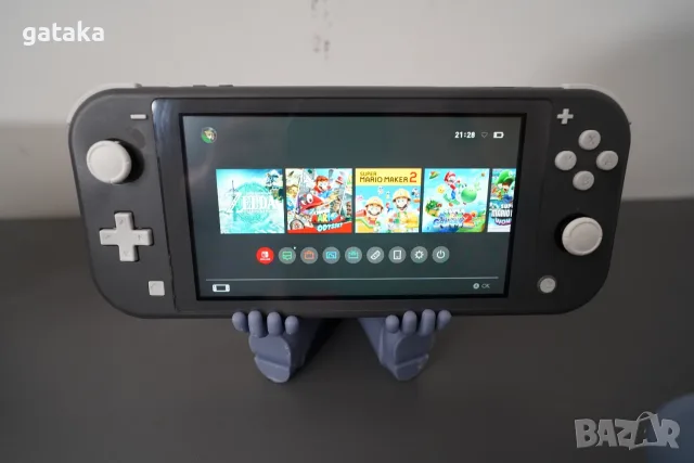 Nintendo Switch Lite с поставен чип, 128GB и 18 игри, снимка 3 - Nintendo конзоли - 55354596