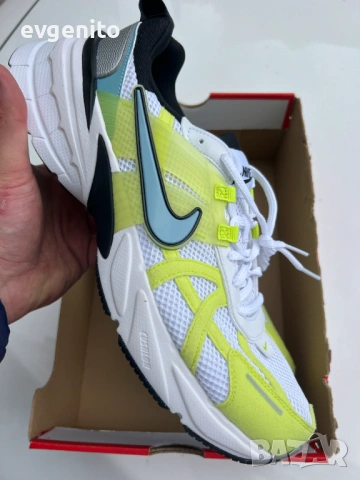 Nike V2K Run маратонки размер 46, снимка 3 - Маратонки - 54391145