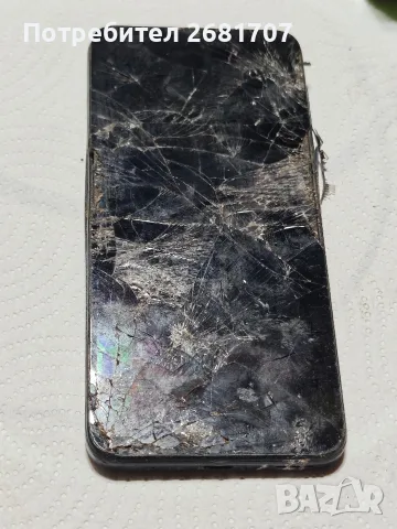 телефон Моторола Е 13 , снимка 3 - Motorola - 55409393