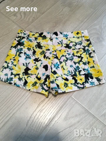 Juicy Couture флорални къси панталонки XS/S, снимка 5 - Къси панталони и бермуди - 55420316