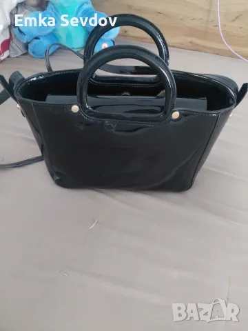 Дамска чанта Маркова на Зара 