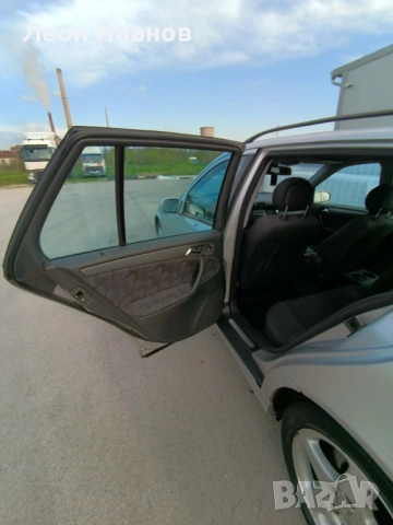 Мерцедес Ц200 Компресор, снимка 10 - Автомобили и джипове - 54176811