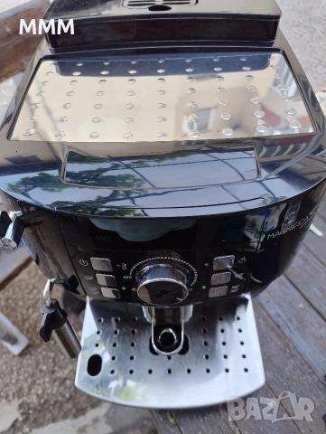 Кафе робот Delonghi Magnifika S, снимка 4 - Кафемашини - 54672104