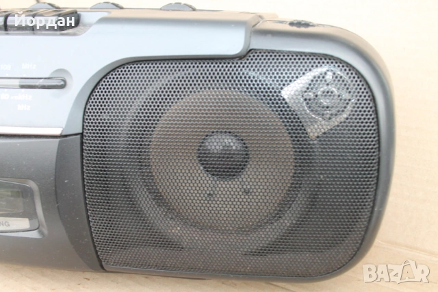 Радиокасетофон ''Aiwa cs 125'' , снимка 2 - Радиокасетофони, транзистори - 54455566
