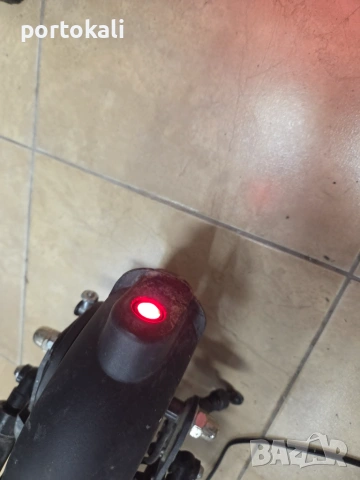 Електрическа тротинетка Wizzard 2.0 Scooters 350W 36V, снимка 3 - Други спортове - 55270099