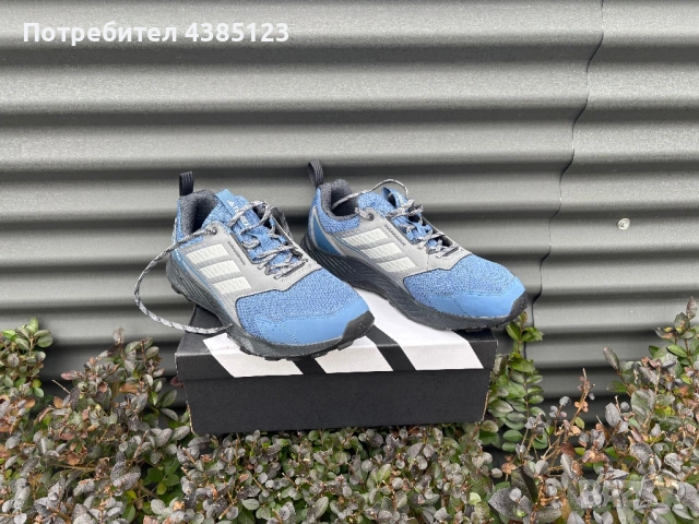 Маратонки Adidas, снимка 2 - Маратонки - 54884252