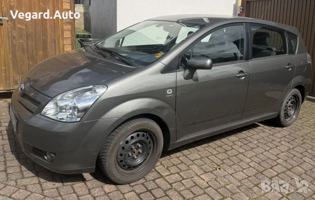 На Части Toyota Corolla Verso 2.2D4D 136к.с. 2005г.