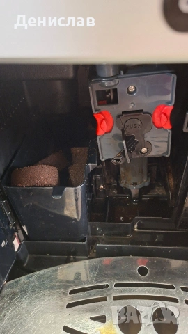 Кафеавтомат / Кафемашина Delonghi Perfecta , снимка 4 - Кафемашини - 54668224