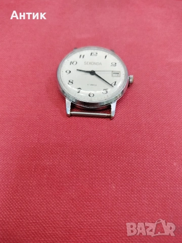 Винтидж механичен часовник Sekonda – 17 Jewels, СССР, снимка 2 - Мъжки - 54618344