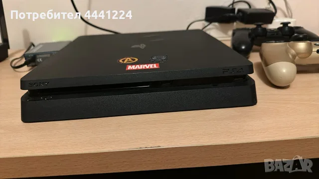 Плейстейшън 4 slim