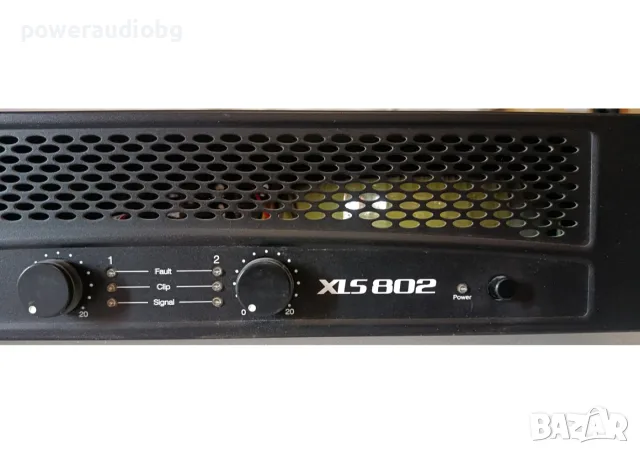 Висококачествен усилвател Crown XLS 802 - 1бр., снимка 2 - Ресийвъри, усилватели, смесителни пултове - 55382405