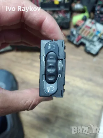 Бутон , ниво на фарове за Renault Megane 7700430218, снимка 2 - Части - 55332814