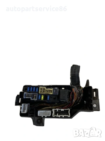 Кутия с предпазители и релета за Nissan Pathfinder 2.5 dCi (2009)