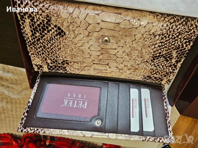 Дамски портфейл Petek, снимка 5 - Портфейли, портмонета - 54003694