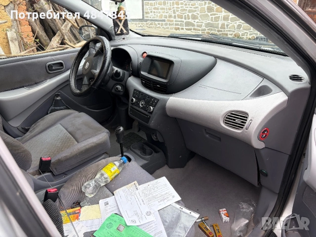 Nissan Almera Tino, снимка 2 - Автомобили и джипове - 54788139