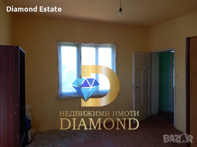 Двуетажна къща в село Дълбок извор, общ. Първомай, снимка 10 - Къщи - 51163611