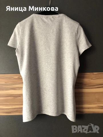 Дамска тениска Tommy Hilfiger, снимка 2 - Тениски - 54321680