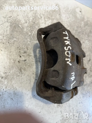 Преден ляв спирачен апарат за Hyundai Tucson 2.0 CRDi (2009) BC141132, снимка 2 - Части - 54369015