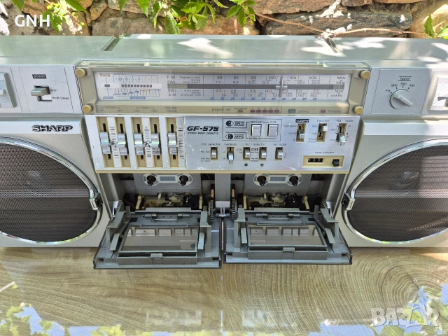 Радиокасетофон Sharp GF-575Z, снимка 6 - Радиокасетофони, транзистори - 55186445