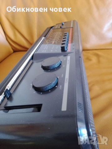 Ретро Класика: Hitachi TRK-640E - Колекционерско състояние!, снимка 6 - Радиокасетофони, транзистори - 54144521