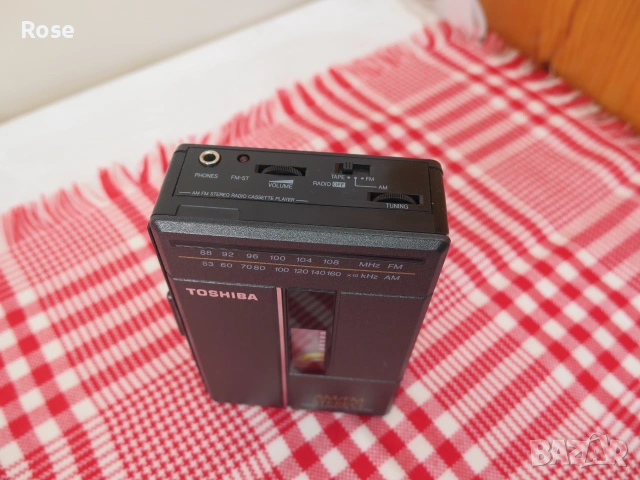 Toshiba KT-4019 Stereo радио касетофон, снимка 2 - Радиокасетофони, транзистори - 55257894
