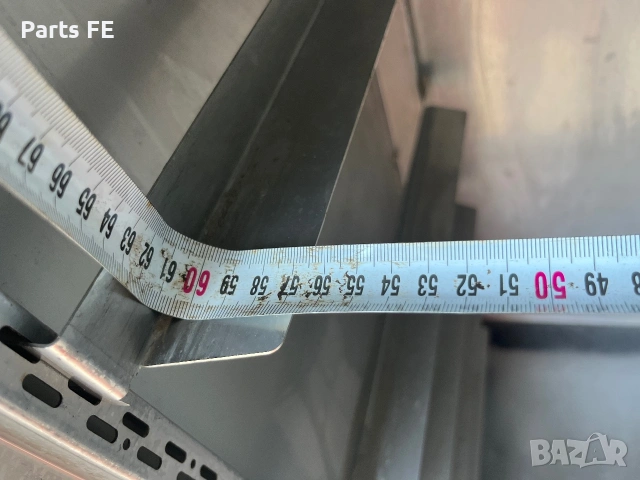 Професионален хладилник вертикален 60/40 тави -5/12 градуса profesionalen hladilnik , снимка 11 - Обзавеждане на кухня - 55156396