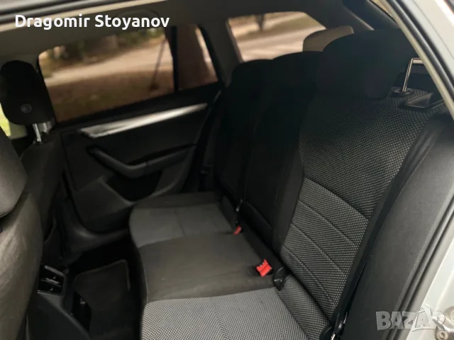 Шкода Октавия 1,6TDI, снимка 8 - Автомобили и джипове - 55345375