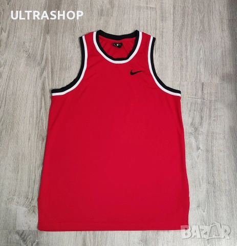 Nike M size Мъжки спортен потник в отлично състояние, снимка 2 - Тениски - 54272880